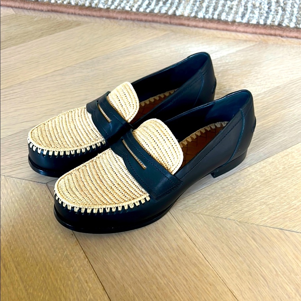 Bottega Veneta Bottega  Black Leather and Raffia Loafers brand new ! 37